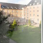 아파트 5 Min Fra Banegarden - Plads Til 4-personer
