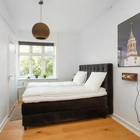 5 Min Fra Banegarden - Plads Til 4-personer Apartment
